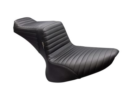 TailWhip Dual Seat - Pleated. Fits Softail 2000-2017 with 130 or 150 OEM Rear Tyre.