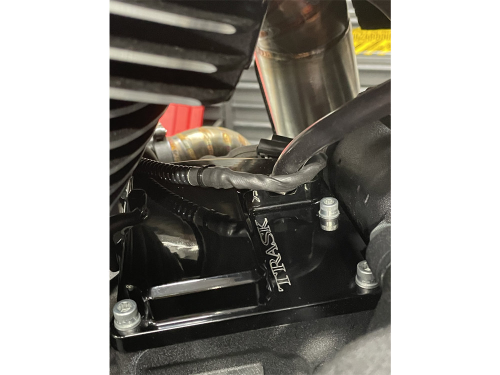 CheckM8 Vented Transmission Top Cover - Black. Fits Milwaukee-Eight 2017up - Image 2